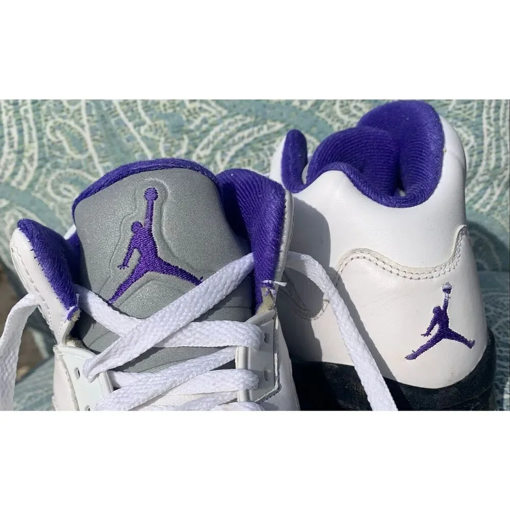 Air Jordan 440888-141 White Purple Nike Gym Sneakers Shoes YOUTH UNISEX sz 5.5